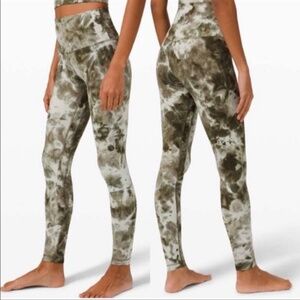 Lululemon Align 25" with Pockets